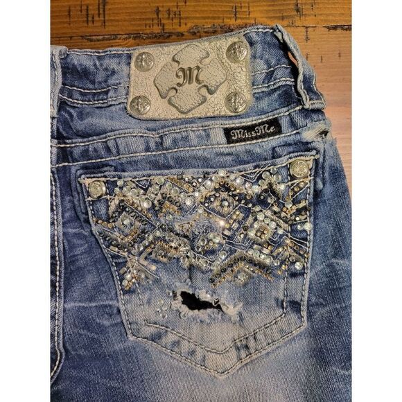 Miss Me Signature Boot Jeans - Picture 7 of 12